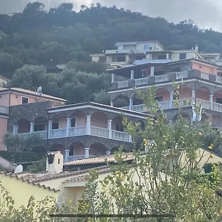 Castededdu 3 Apartment